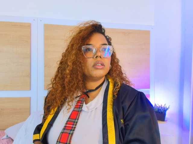 Niickypurple live cam preview