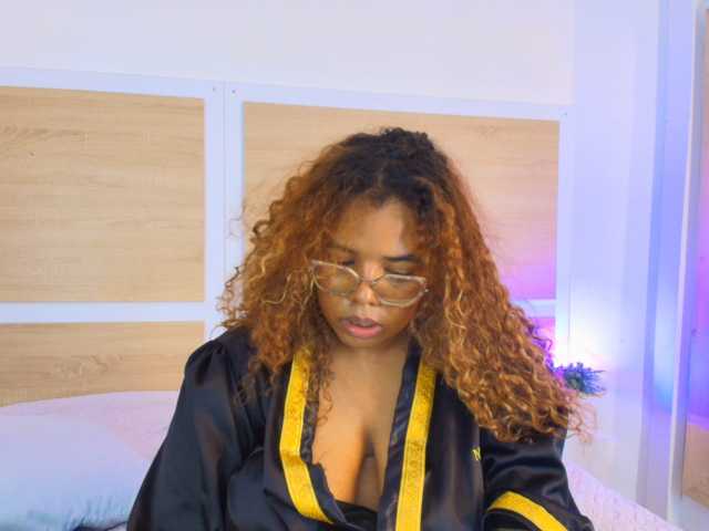 Niickypurple live cam on BongaCams