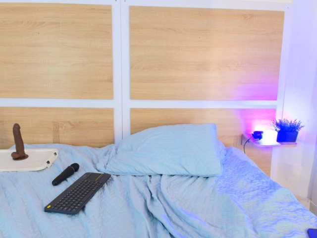 Niickypurple live cam preview