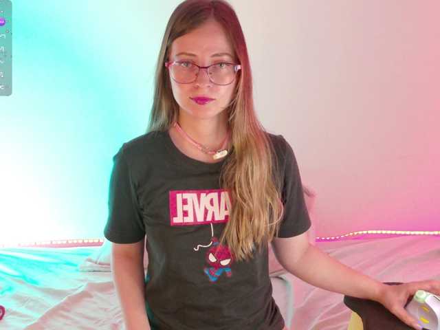 ambeerwood live cam on BongaCams