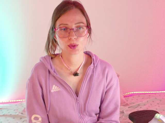 ambeerwood live cam on BongaCams