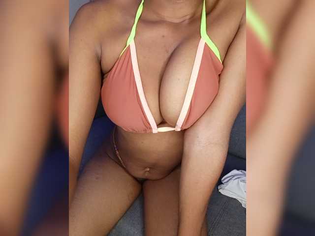 Shamirah live cam on BongaCams