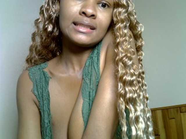 Shamirah webcam