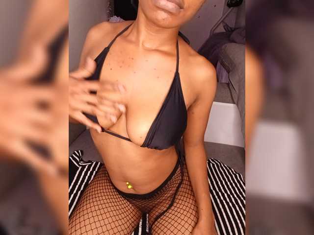 Shamirah live cam on BongaCams