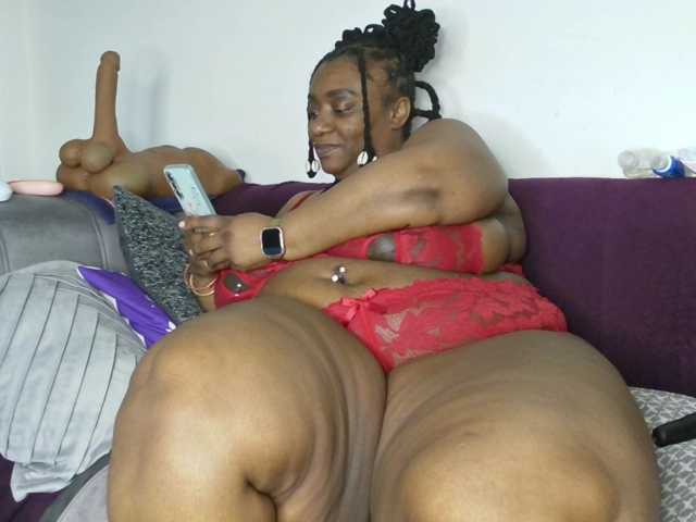 ThickianaRider1 live cam on BongaCams