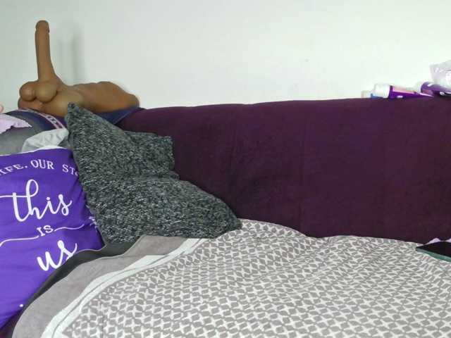ThickianaRider1 live cam on BongaCams