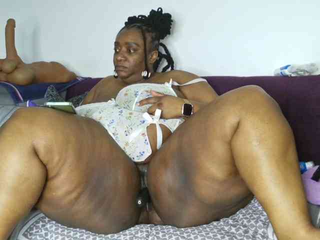 ThickianaRider1 webcam