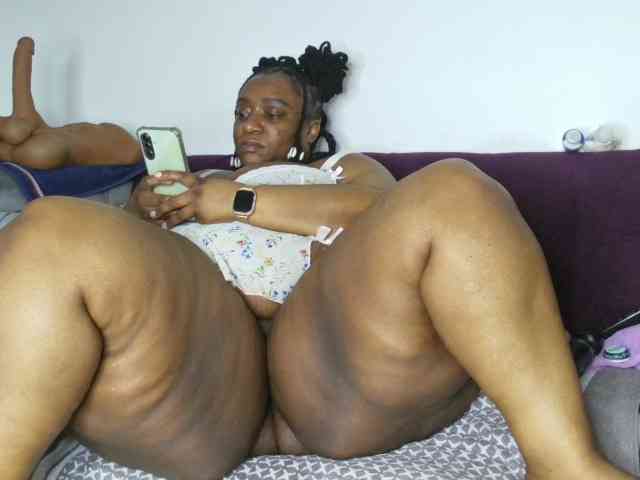 ThickianaRider1 webcam