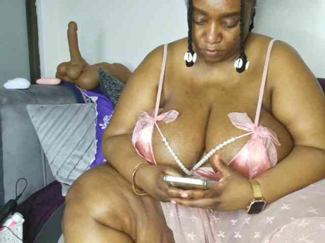 ThickianaRider1 webcam