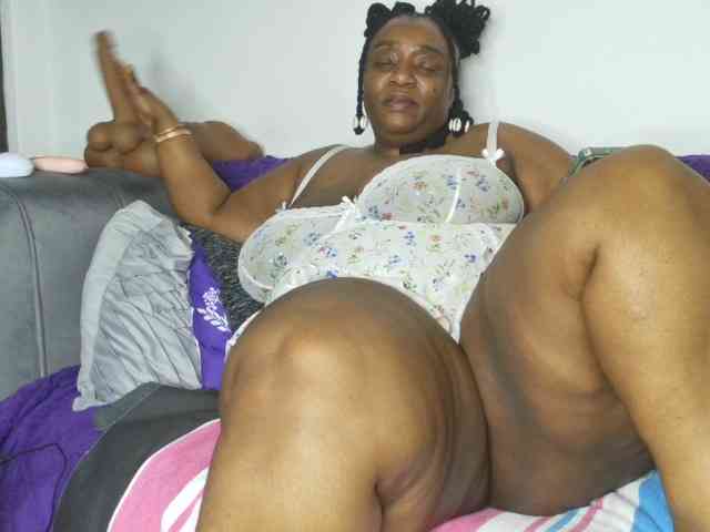 ThickianaRider1 webcam