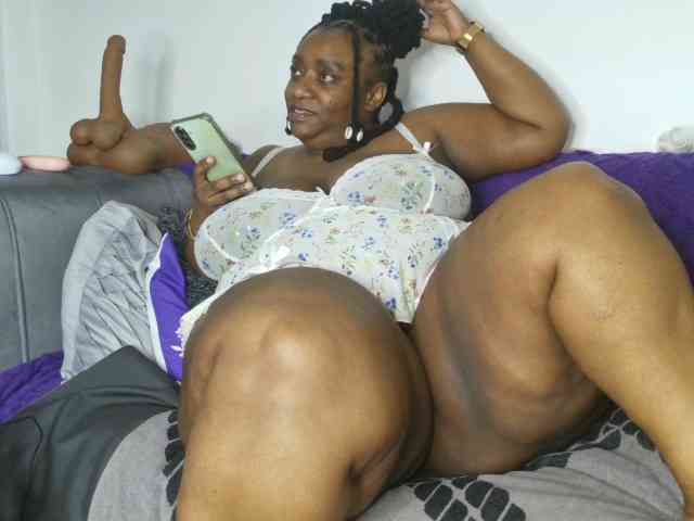 ThickianaRider1 webcam