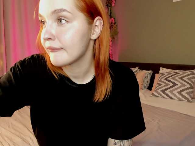 MargoBlaze live cam preview