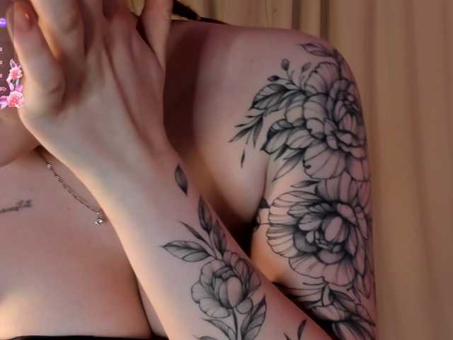 MargoBlaze live cam on BongaCams