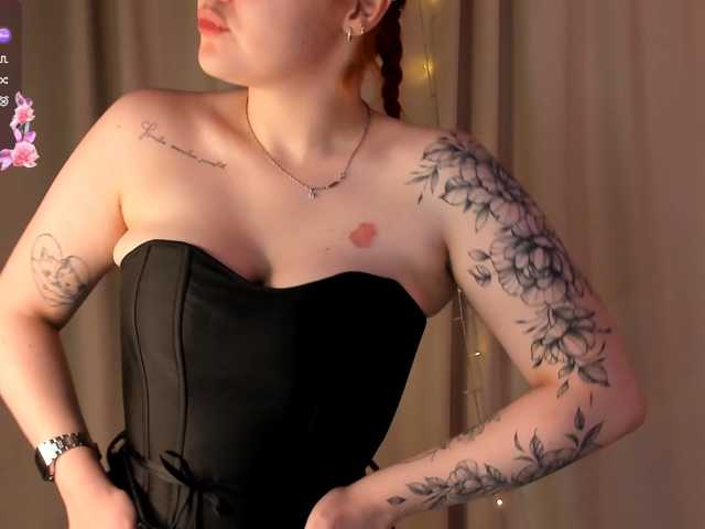 MargoBlaze live cam on BongaCams