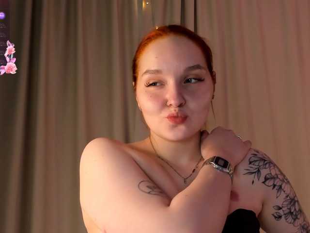 MargoBlaze live cam on BongaCams