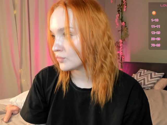 MargoBlaze live cam preview