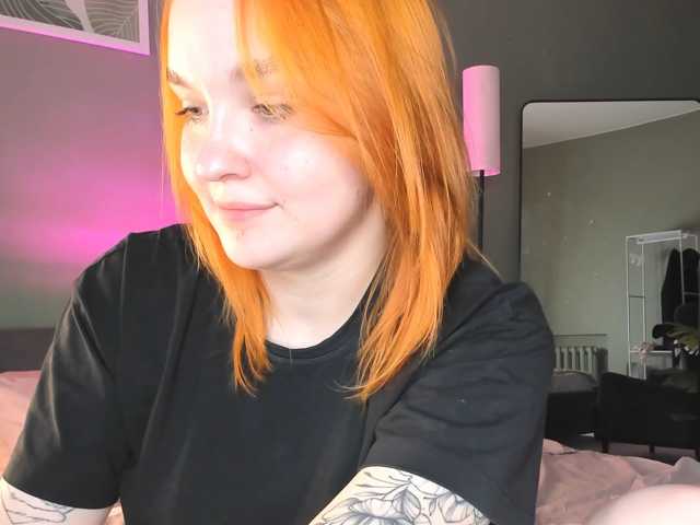 MargoBlaze live cam preview
