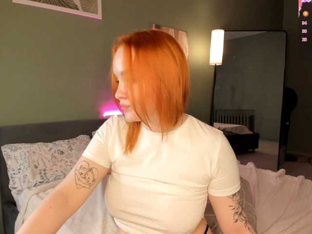 MargoBlaze live cam preview