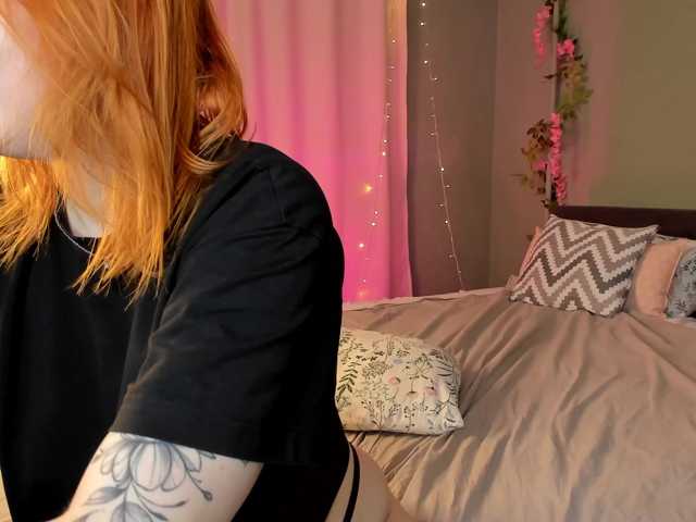 MargoBlaze live cam preview