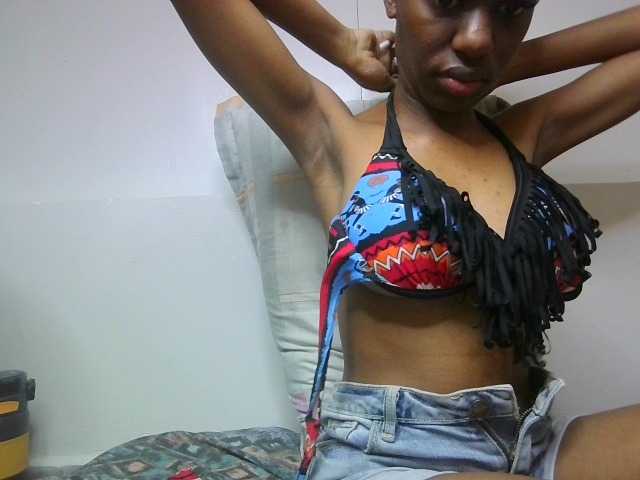 Leximia live cam on BongaCams