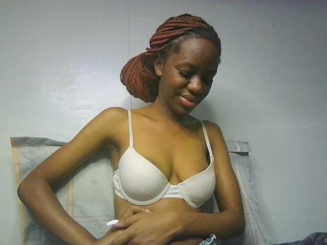 Leximia live cam on BongaCams