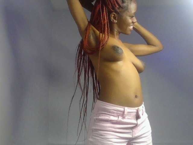 Leximia live cam on BongaCams