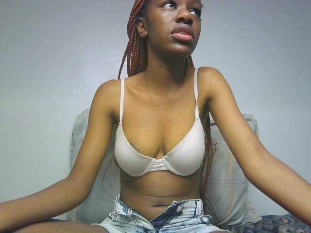 Leximia live cam on BongaCams