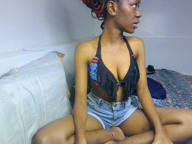 Leximia live cam on BongaCams