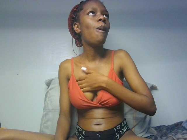 Leximia live cam on BongaCams