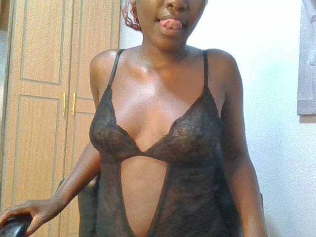 SpicyRosie live cam on BongaCams