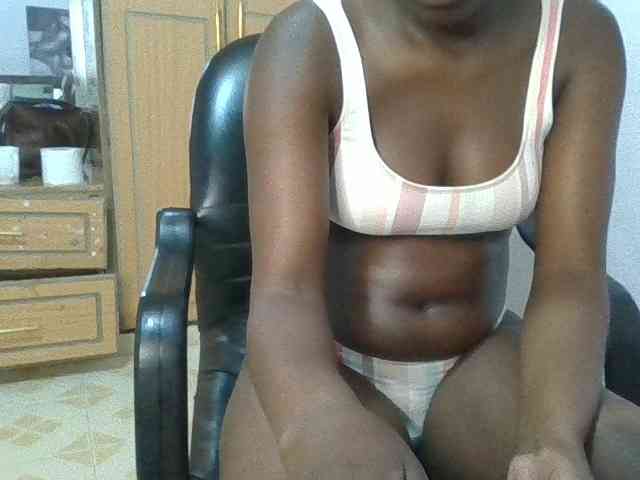 SpicyRosie webcam