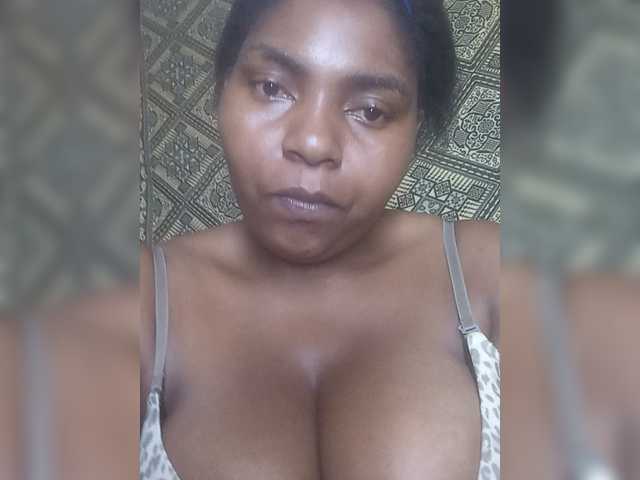 Sweetmama10 live cam