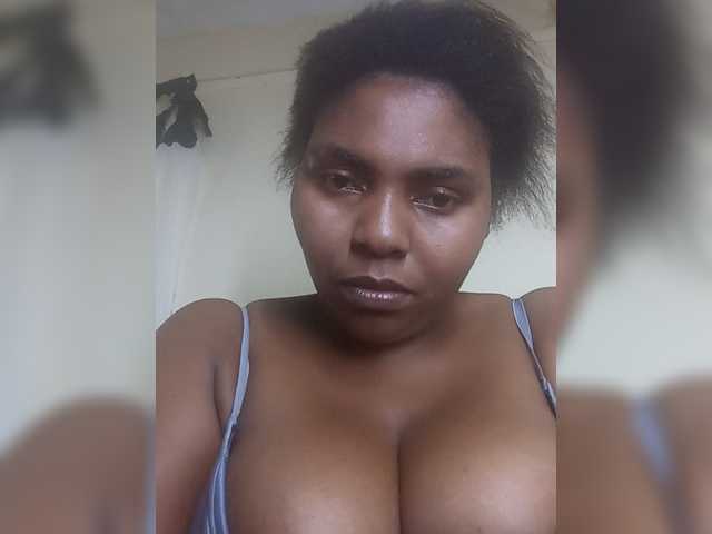 Sweetmama10, live now on BongaCams