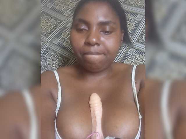 Sweetmama10 live cam on BongaCams