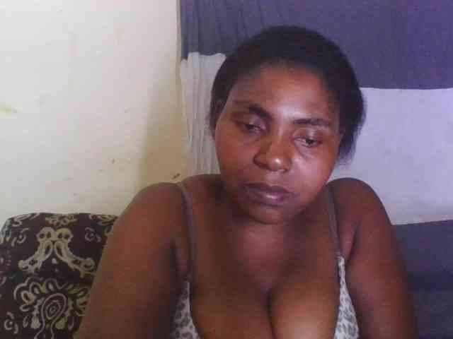 Sweetmama10 webcam