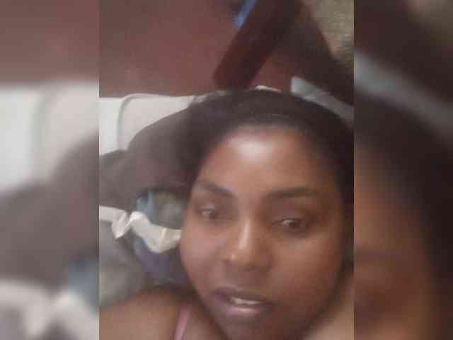 Sweetmama10 webcam