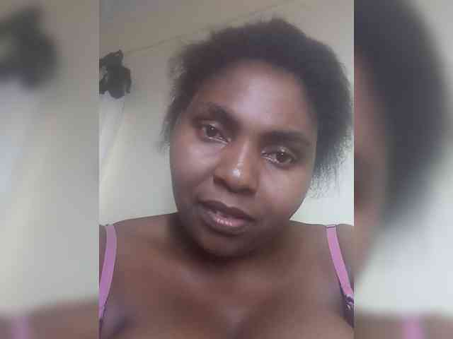 Sweetmama10 webcam