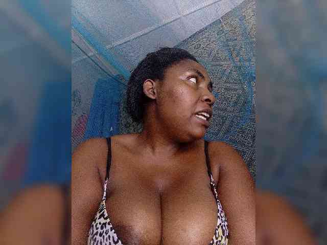 Sweetmama10 webcam