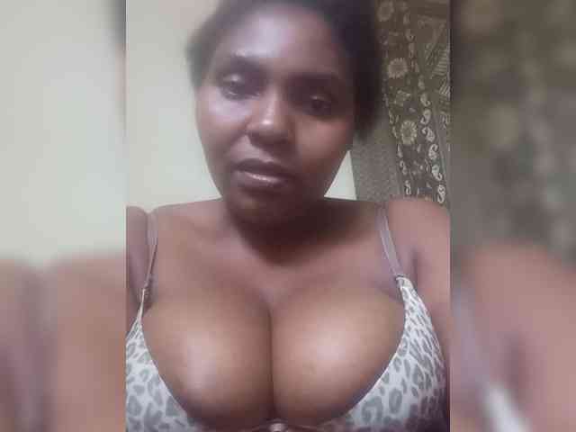 Sweetmama10 webcam