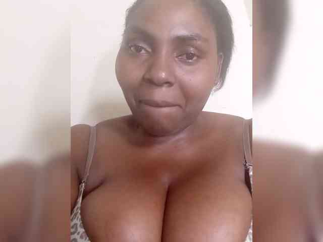 Sweetmama10 webcam
