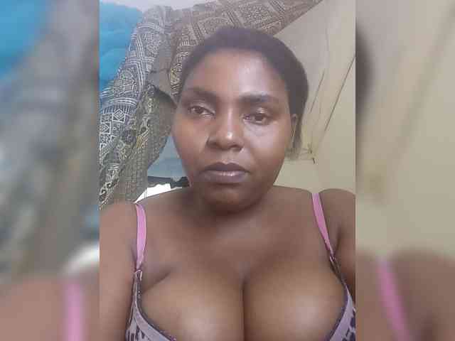 Sweetmama10 webcam