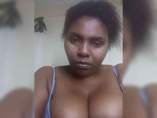 Sweetmama10 webcam