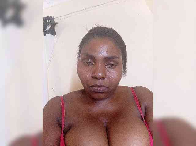 Sweetmama10 webcam