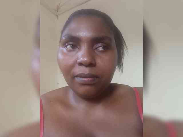Sweetmama10 webcam