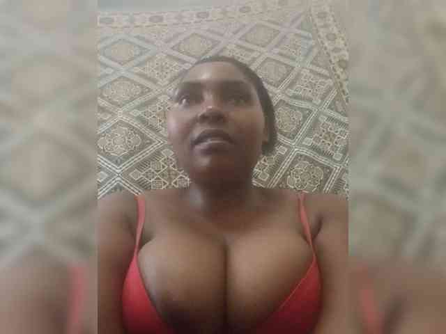 Sweetmama10 webcam