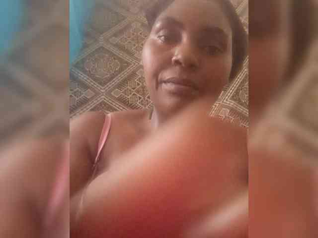 Sweetmama10 webcam