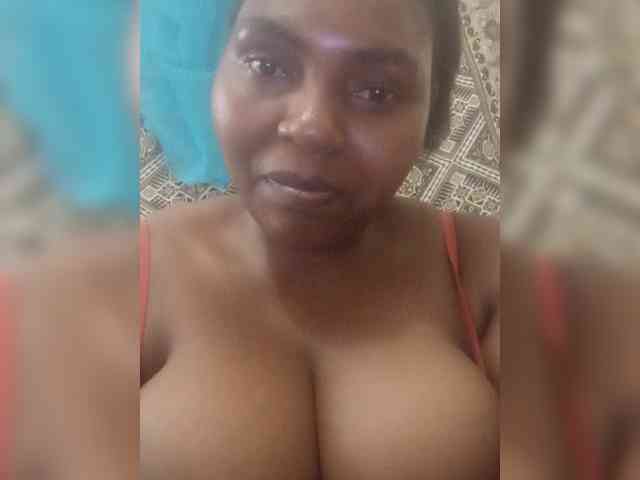 Sweetmama10 webcam