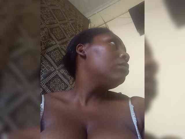 Sweetmama10 webcam