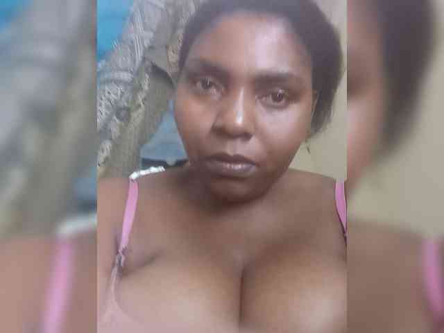 Sweetmama10 webcam