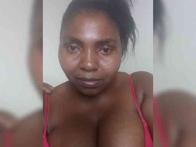 Sweetmama10 webcam